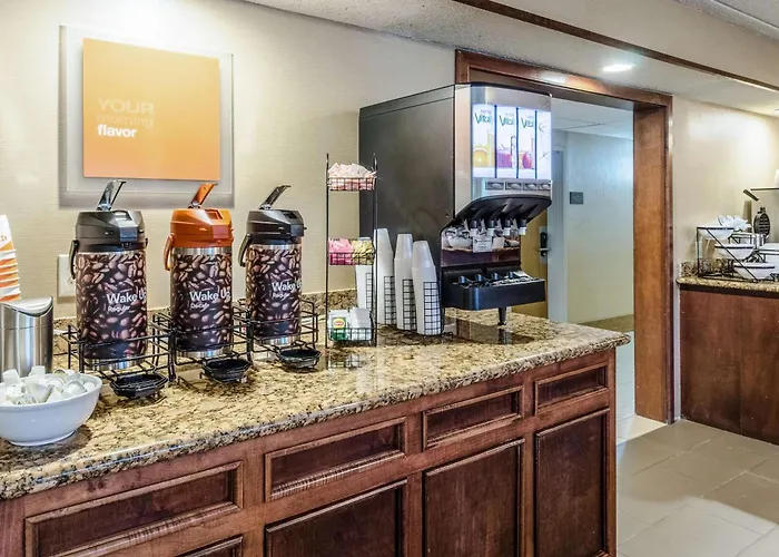 Comfort Inn & Suites
