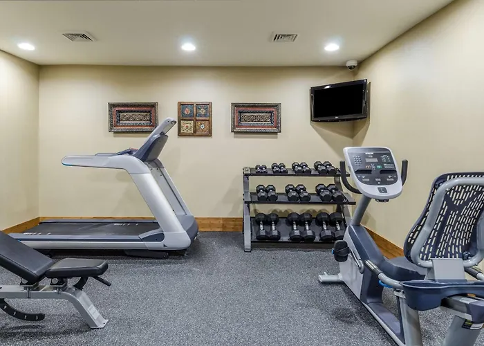 Comfort Inn & Suites