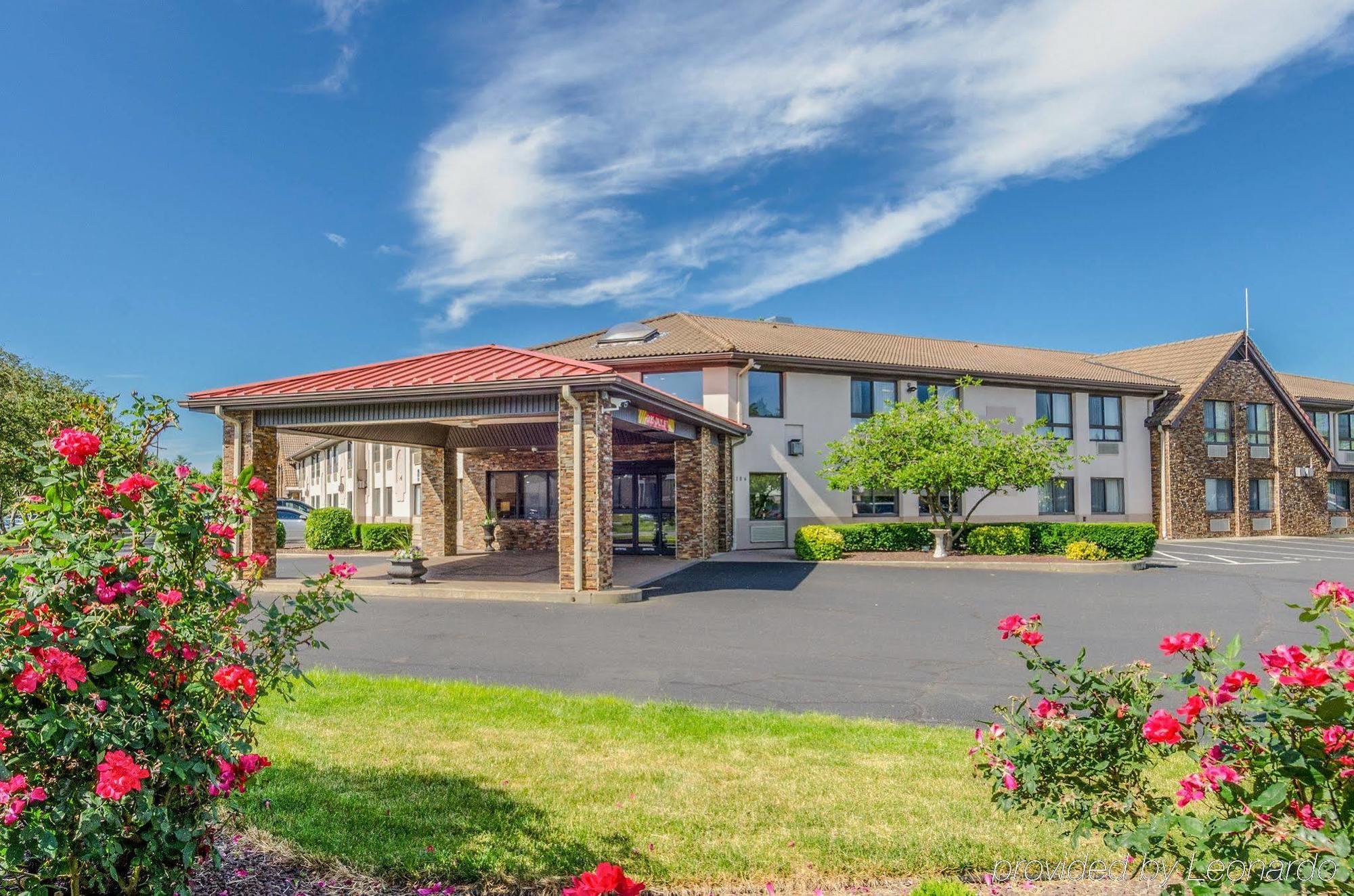Hotel Comfort & West Springfield